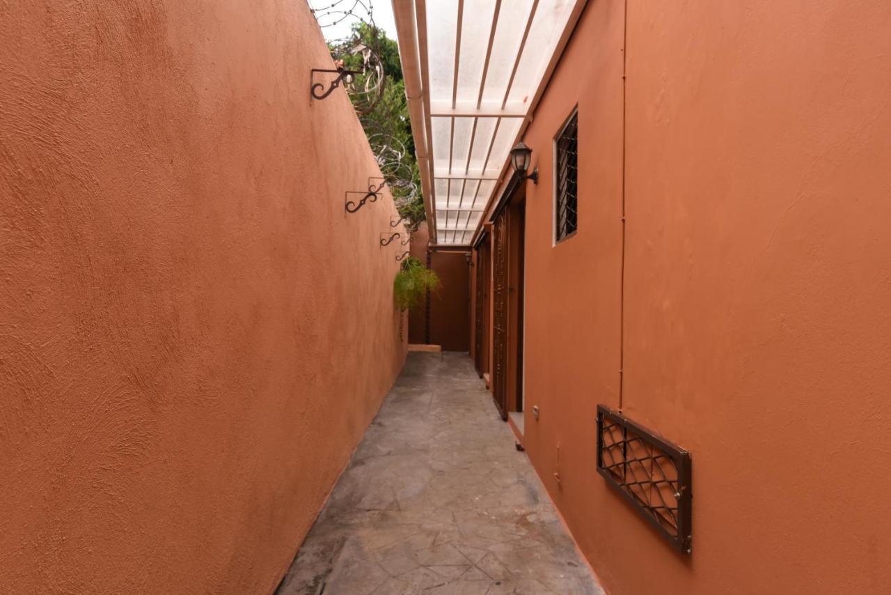 Ph 19 Guesthouse Hotel In Gazcue Santo Domingo Eksteriør billede