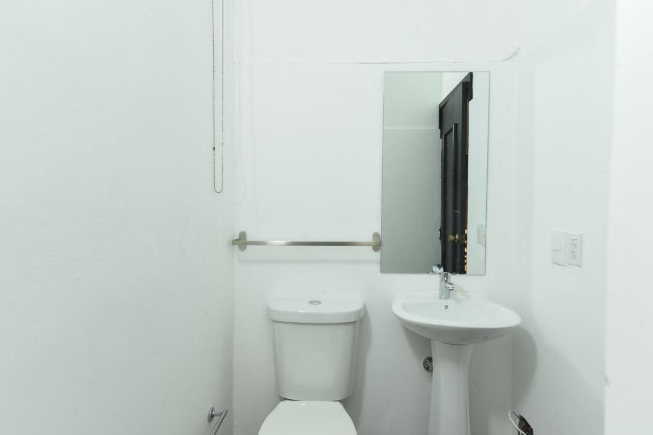 Ph 19 Guesthouse Hotel In Gazcue Santo Domingo Værelse billede