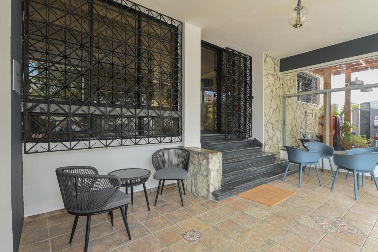 Ph 19 Guesthouse Hotel In Gazcue Santo Domingo Eksteriør billede