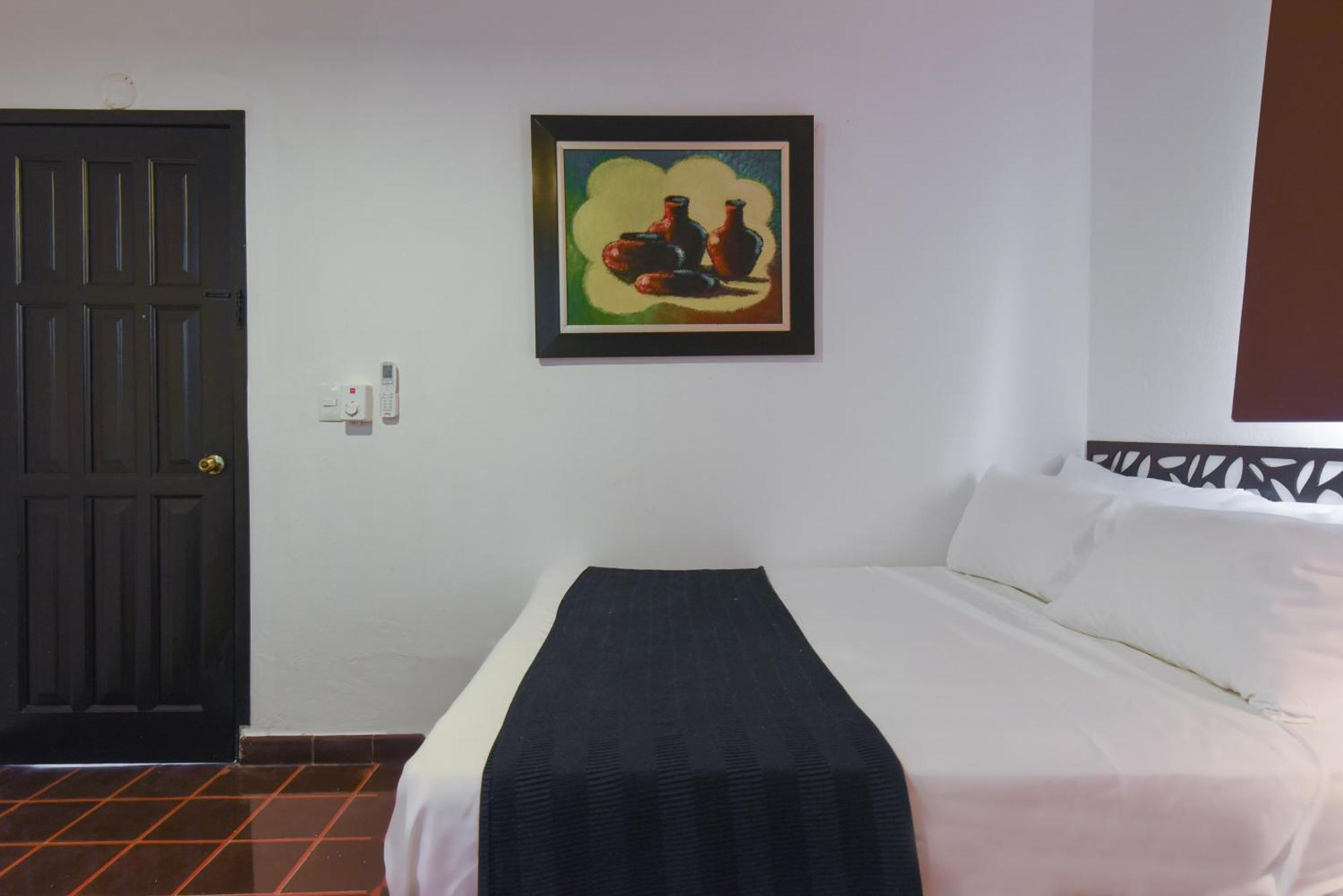 Ph 19 Guesthouse Hotel In Gazcue Santo Domingo Værelse billede